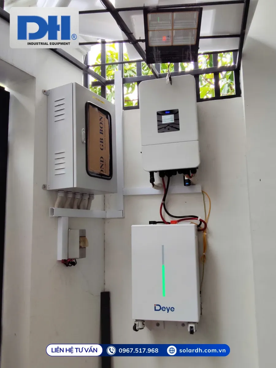Deye 6kW Hybrid SG05 kết hợp SE-F12-E