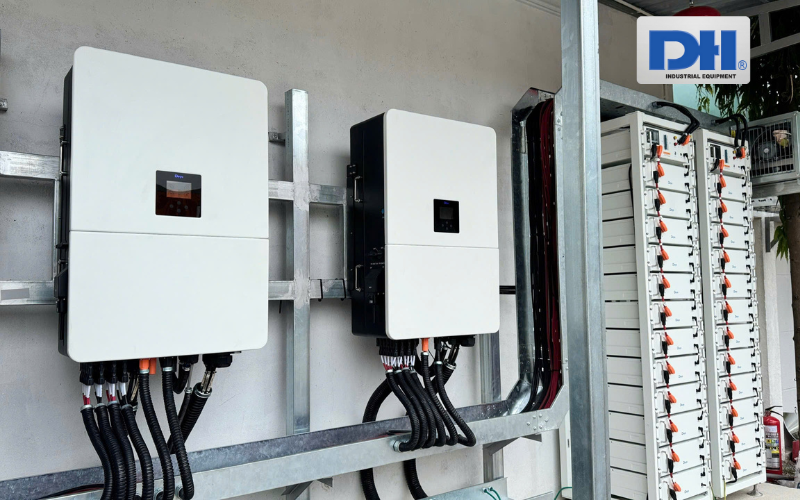 Inverter 80K kết nối với Pin lưu trữ áp cao Deye