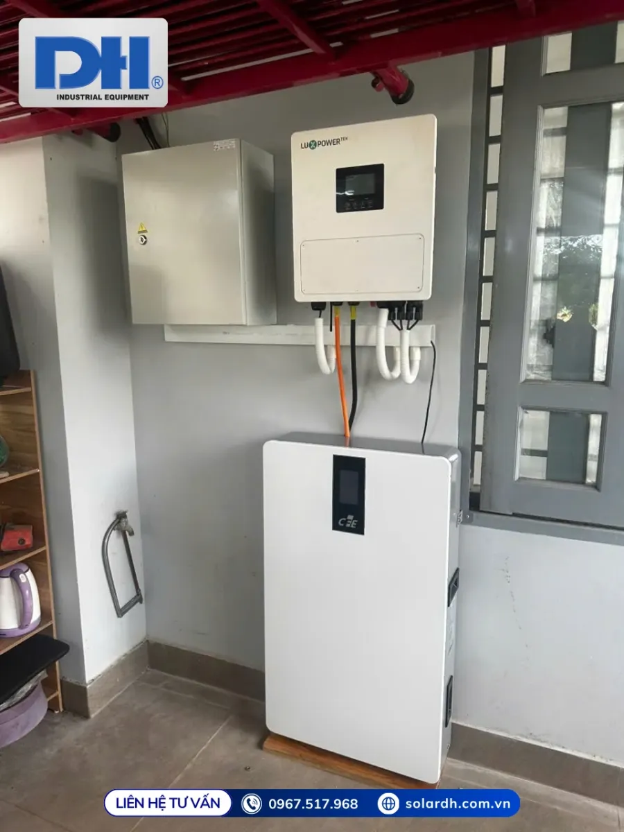 Inverter Hybrid Sungrow kết hợp pin lưu trữ CFE