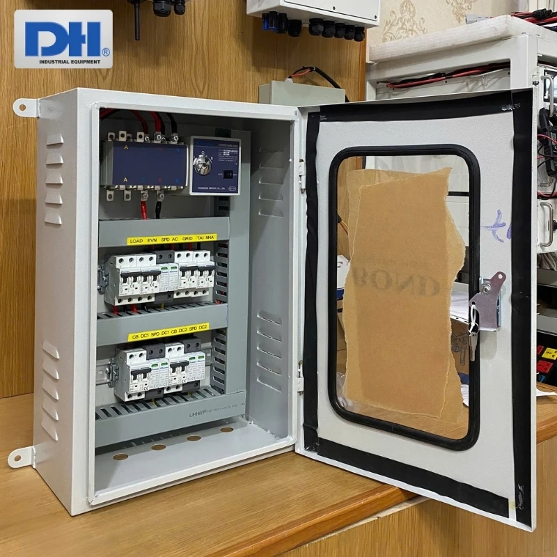 Tủ điện năng lượng mặt trời 5kW-6kW Hybrid