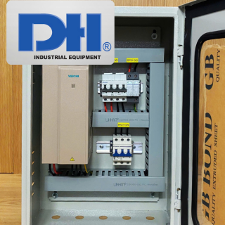 Tủ điện biến tần bơm 7.5kW 3 pha Veichi