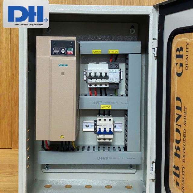 Tủ điện biến tần bơm 7.5kW 3 pha Veichi