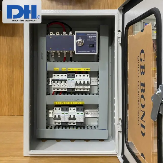 Tủ điện Hybrid 8-10-12kW 3 pha năng lượng mặt trời