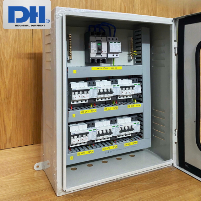 Tủ điện năng lượng mặt trời hòa lưới 30kW-40kW-50kW 3 pha 6 Strings
